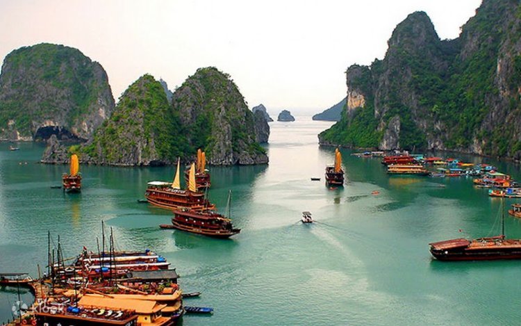Day 2 · Ha Long Bay